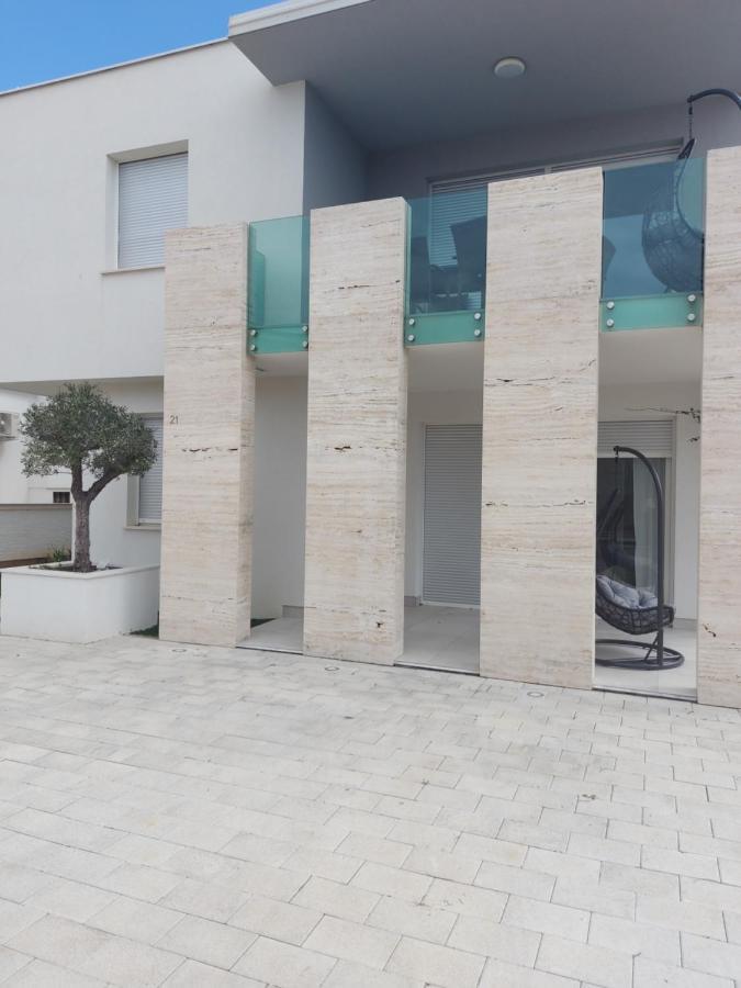 Apartments 4You Vir Exterior foto